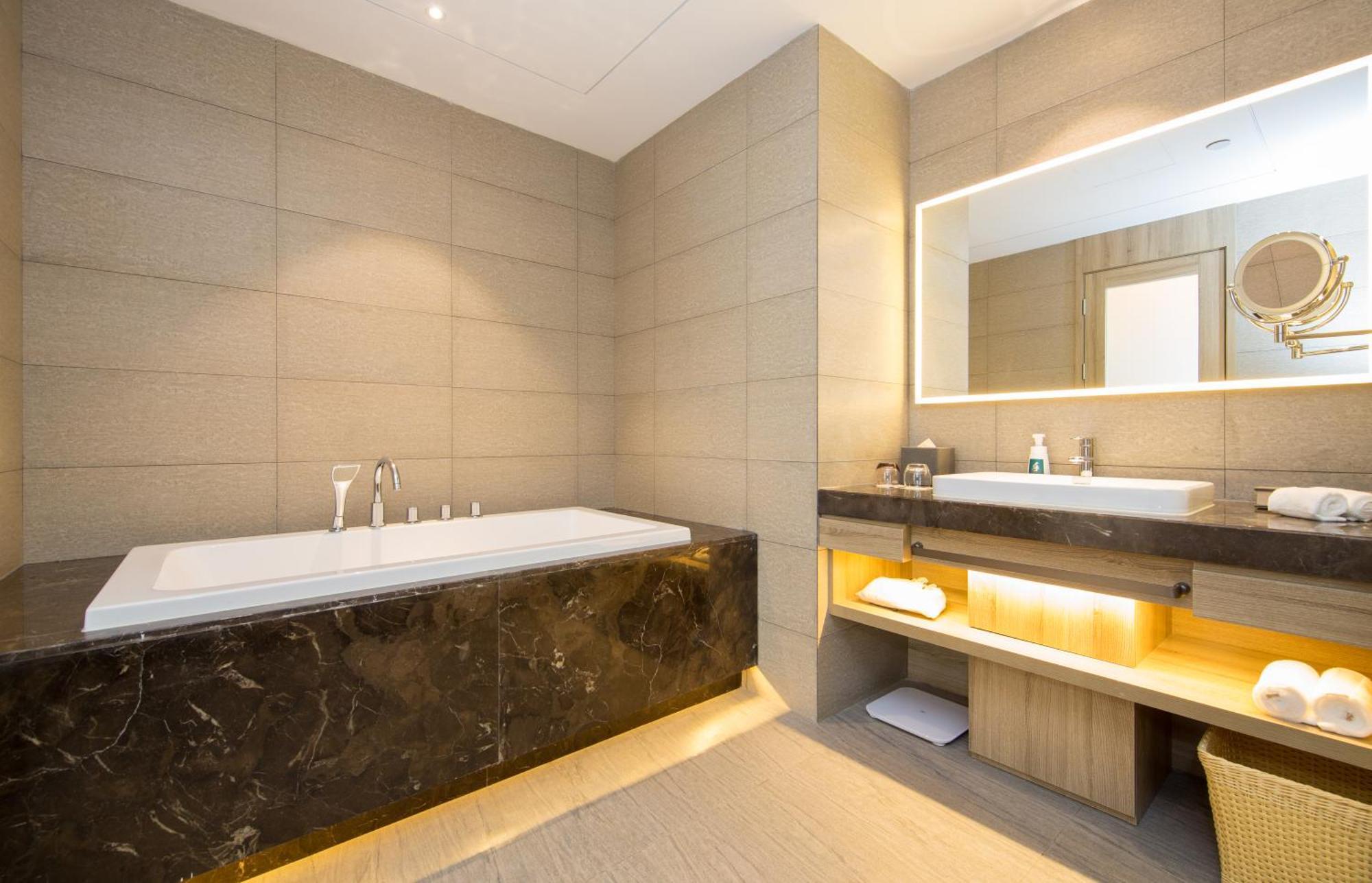 Atour Hotel Chongqing Hongyadong Riverview ภายนอก รูปภาพ