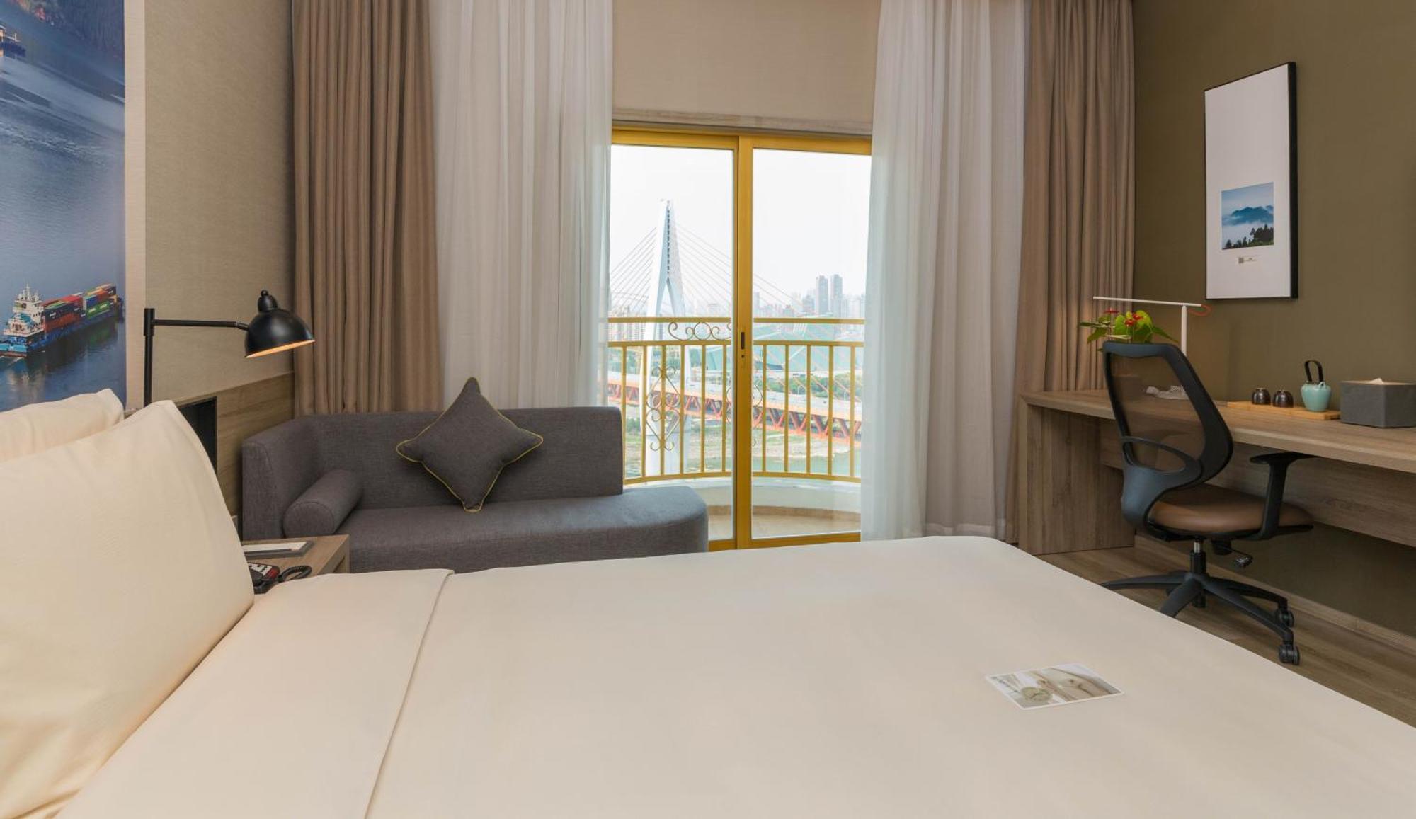 Atour Hotel Chongqing Hongyadong Riverview ภายนอก รูปภาพ